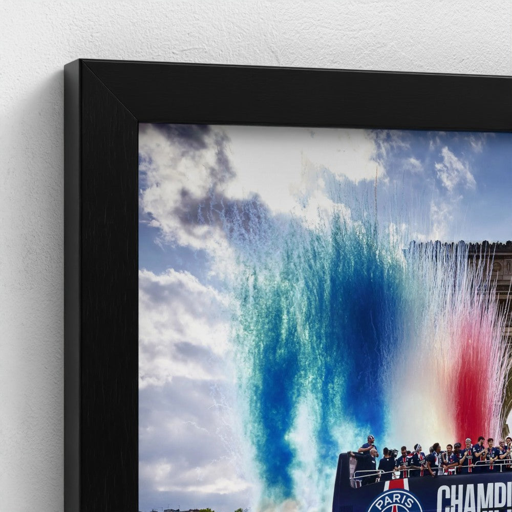 PSG Victory 2025 - Framed